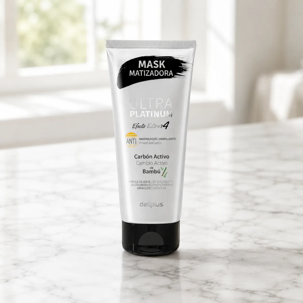 Masque Ultra Platinum au charbon actif de bambou pour cheveux gris, blonds et décolorés Deliplus