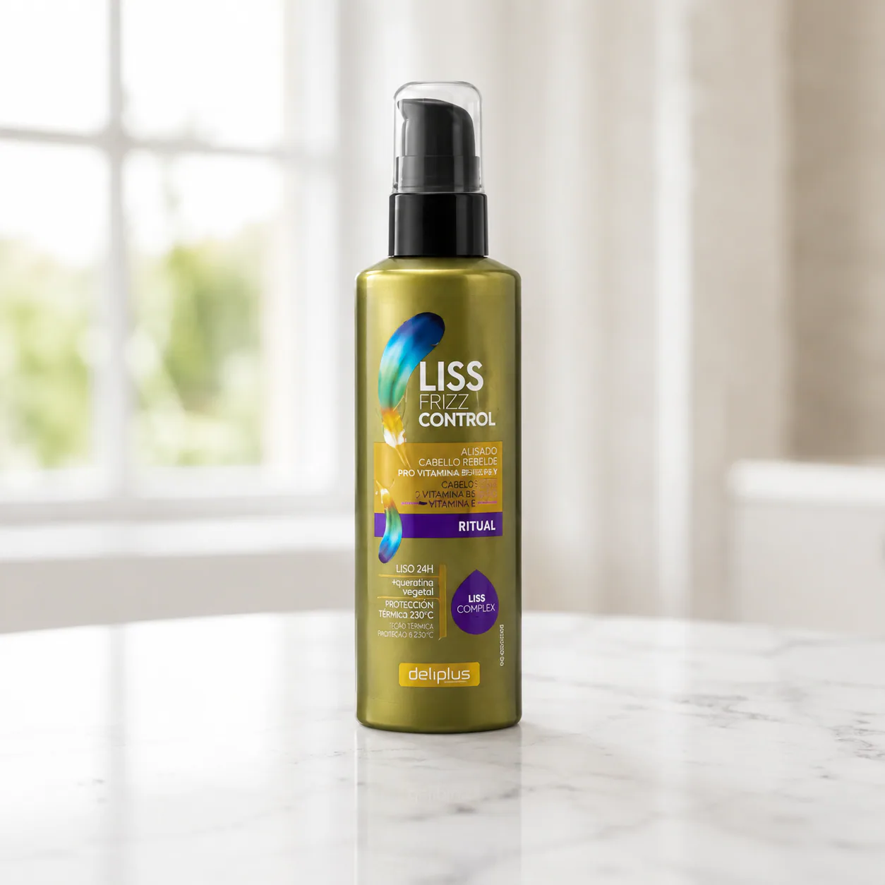 Hydrocrème Liss Frizz Control à la vitamine E et à la kératine pour cheveux indisciplinés Deliplus